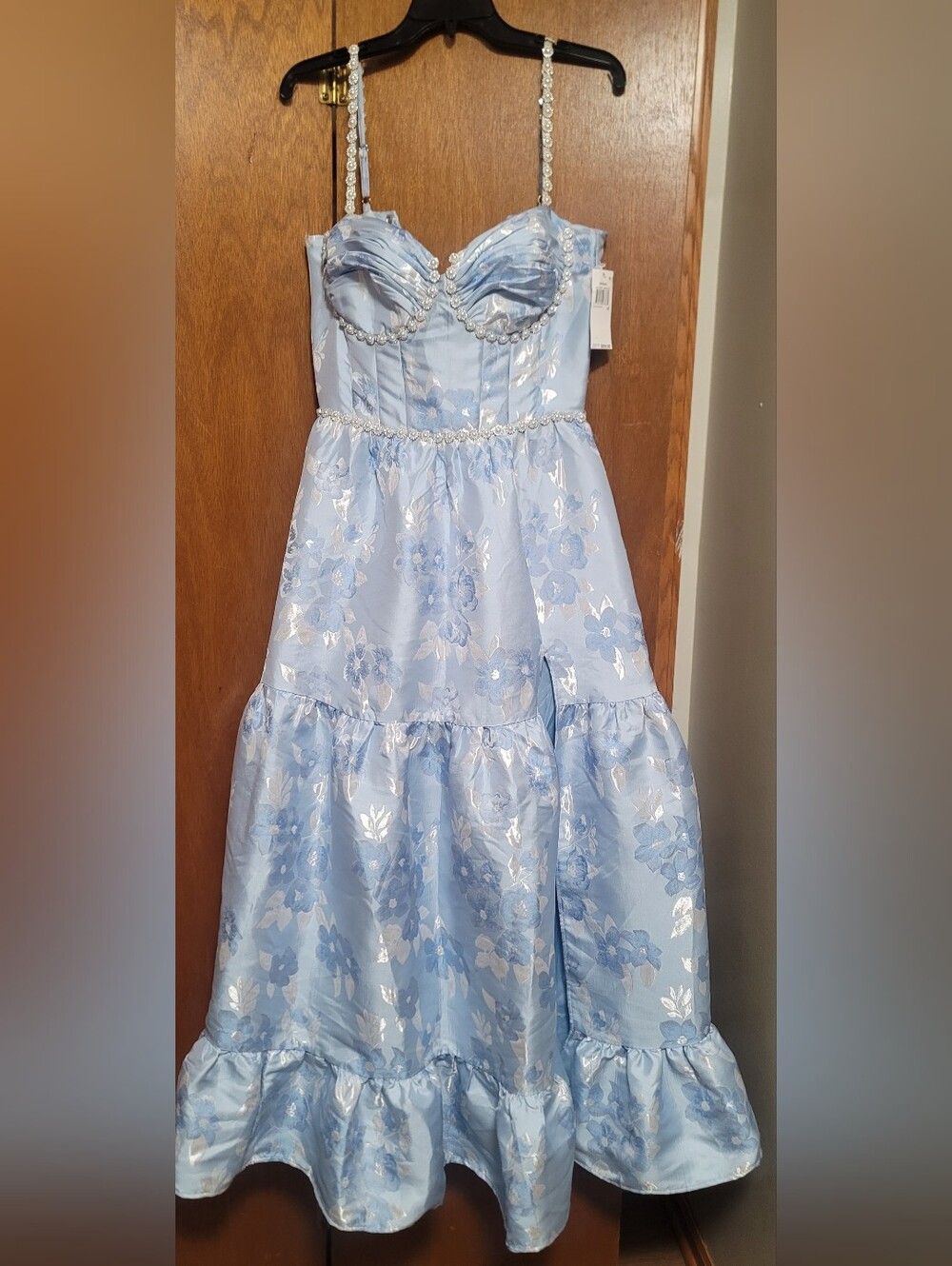 V-CHAPMAN Lorenza  Light Blue Floral Dress with Pearl Straps Size 10